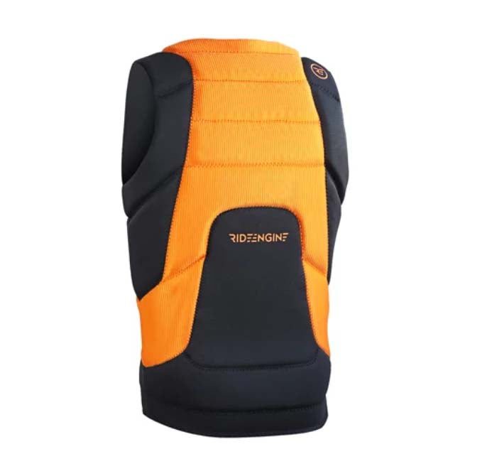 Giubbino protettivo galleggiante per kitesurf Ride Engine Defender arancione/nero dietro Kitepoint.shop a Malcesine